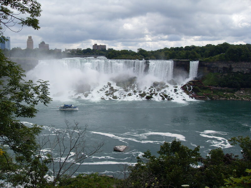 Niagara Falls with tour boat