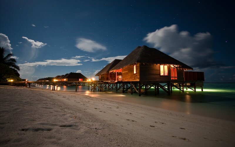 Night at the beach resort