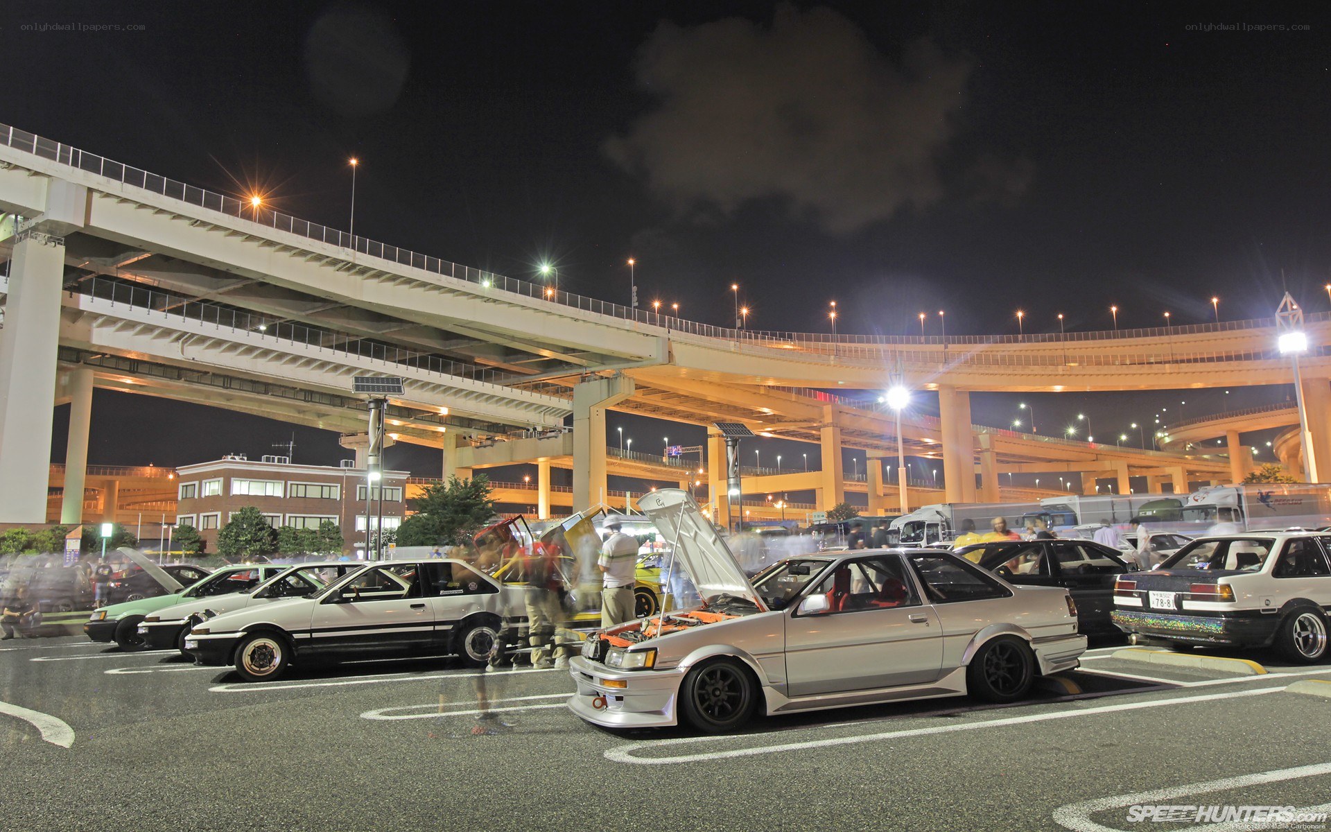 Night car meet under highway