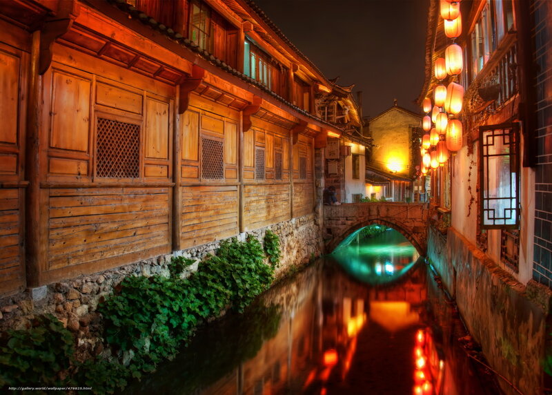 Night in a Chinese water town