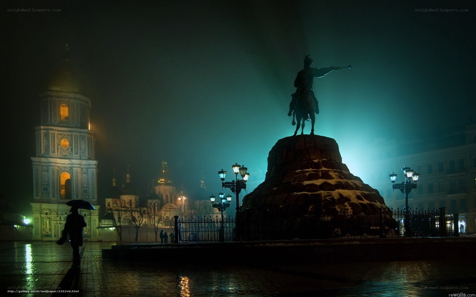 Night in Moscow Square