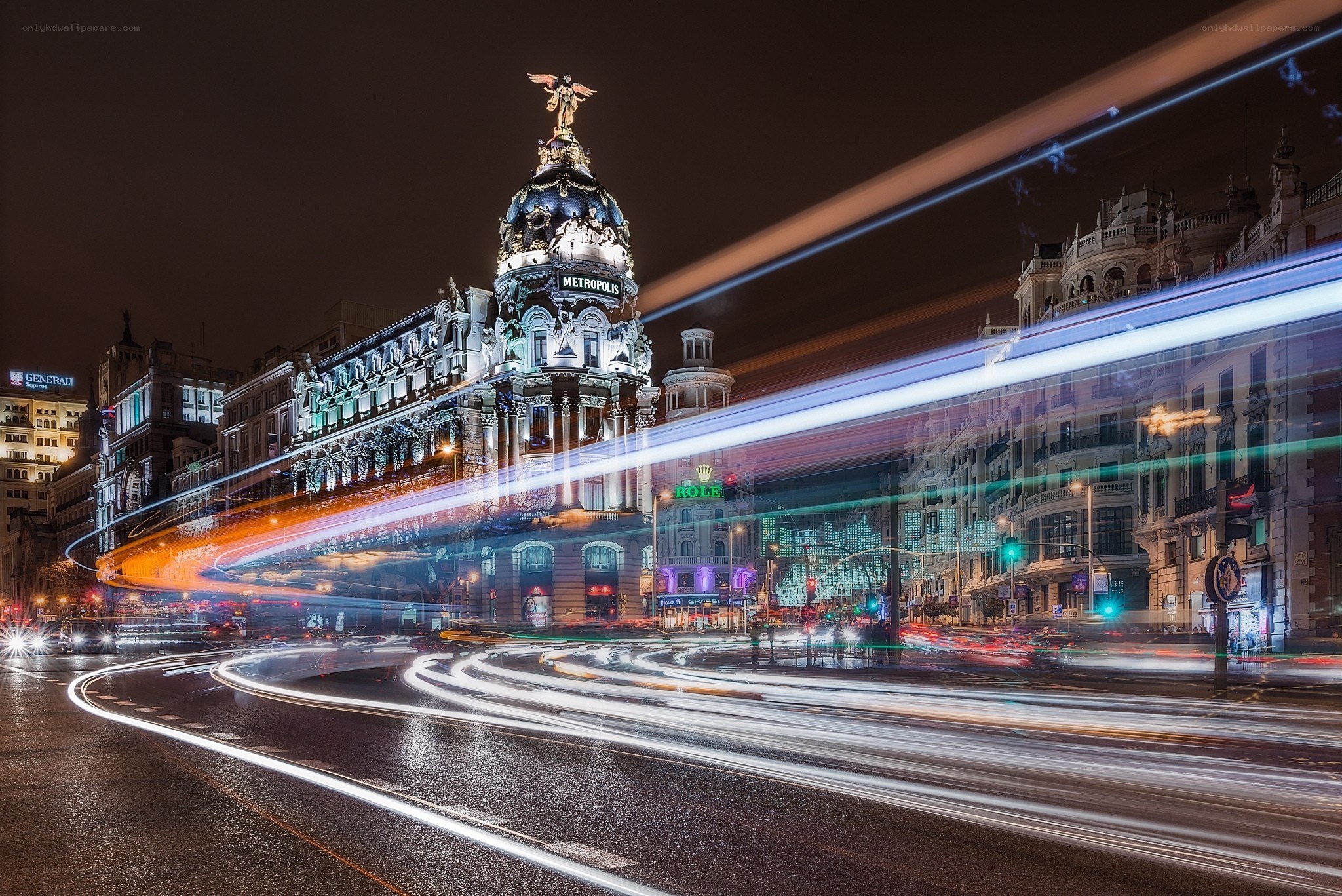 Night lights at Metropolis building
