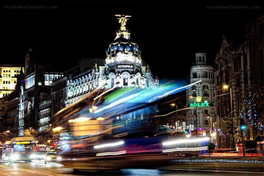 Night lights at Metropolis building