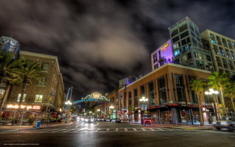 Night scene in San Diego