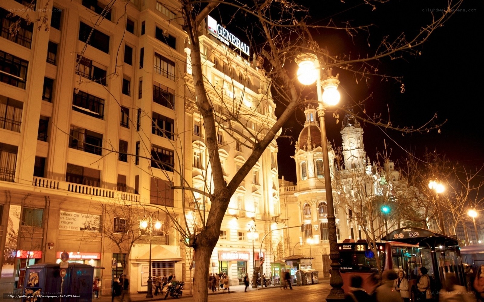 night scene in valencia