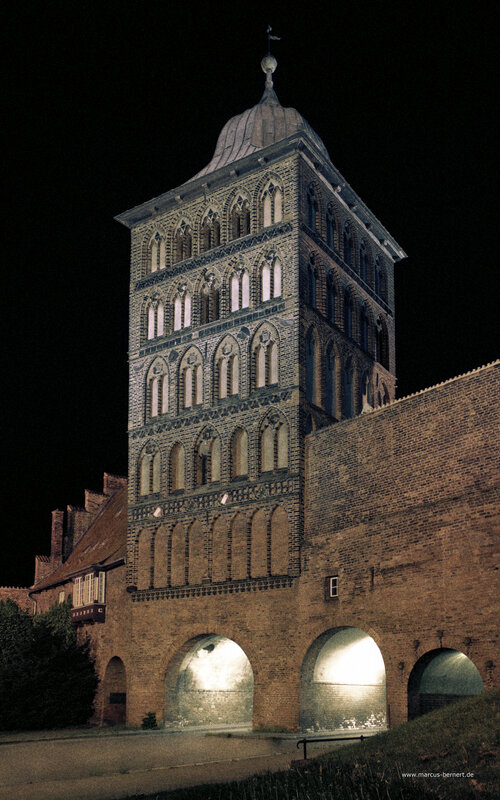 Night view of a historic tower