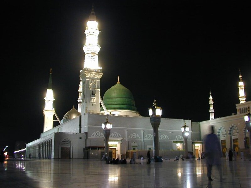 Night view of a mosque