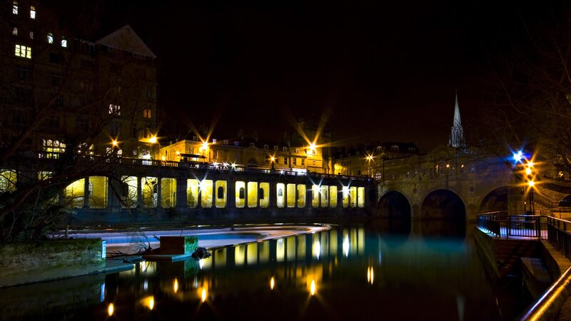 Night view of Bath bridges