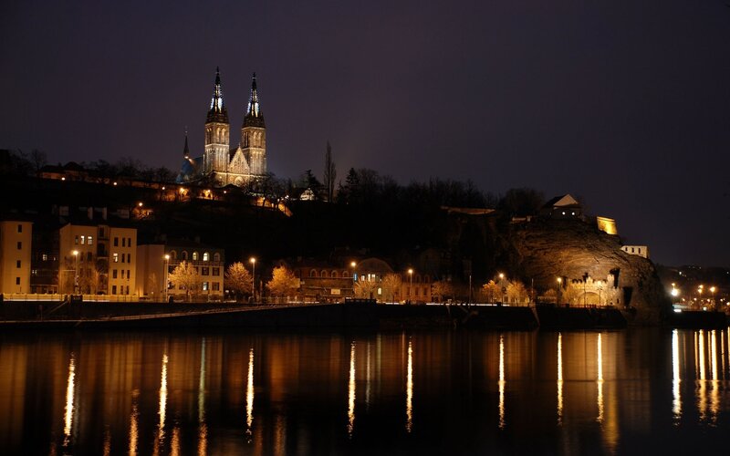 Night view of cathedral and river
