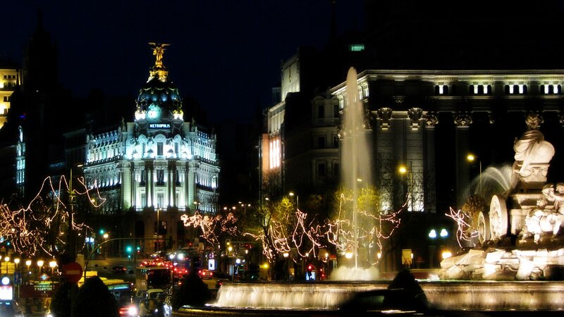 Night view of Madrid's Cibeles Fountain