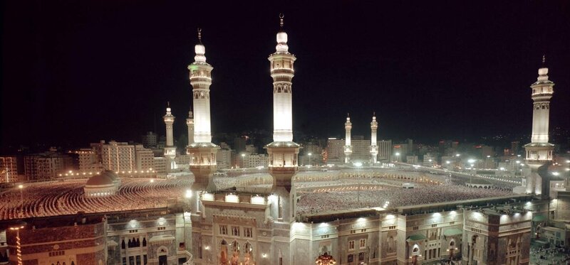 Night view of Masjid al-Haram