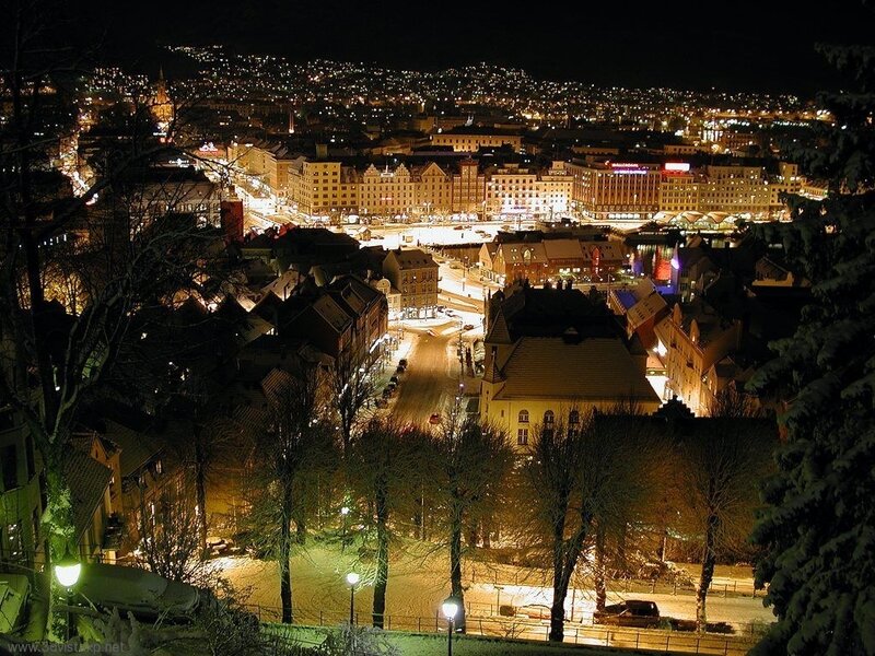 night view of oslo city