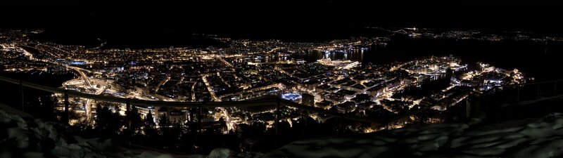 night view of oslo city