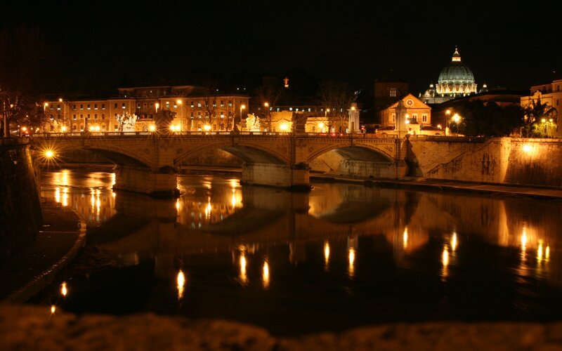 night view of rome bridge
