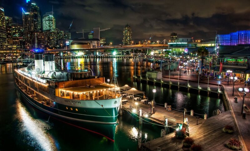 Night view of Sydney harbor
