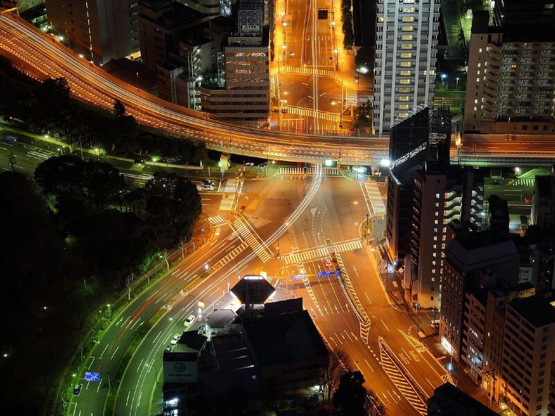 Nighttime City Intersection — Black, Calm