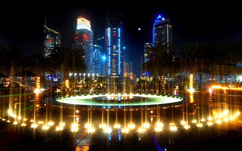 Nighttime fountain in Dubai