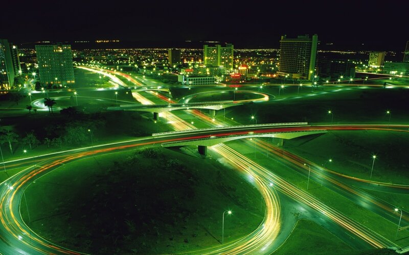 Nighttime Highway Interchange — Green, Dynamic