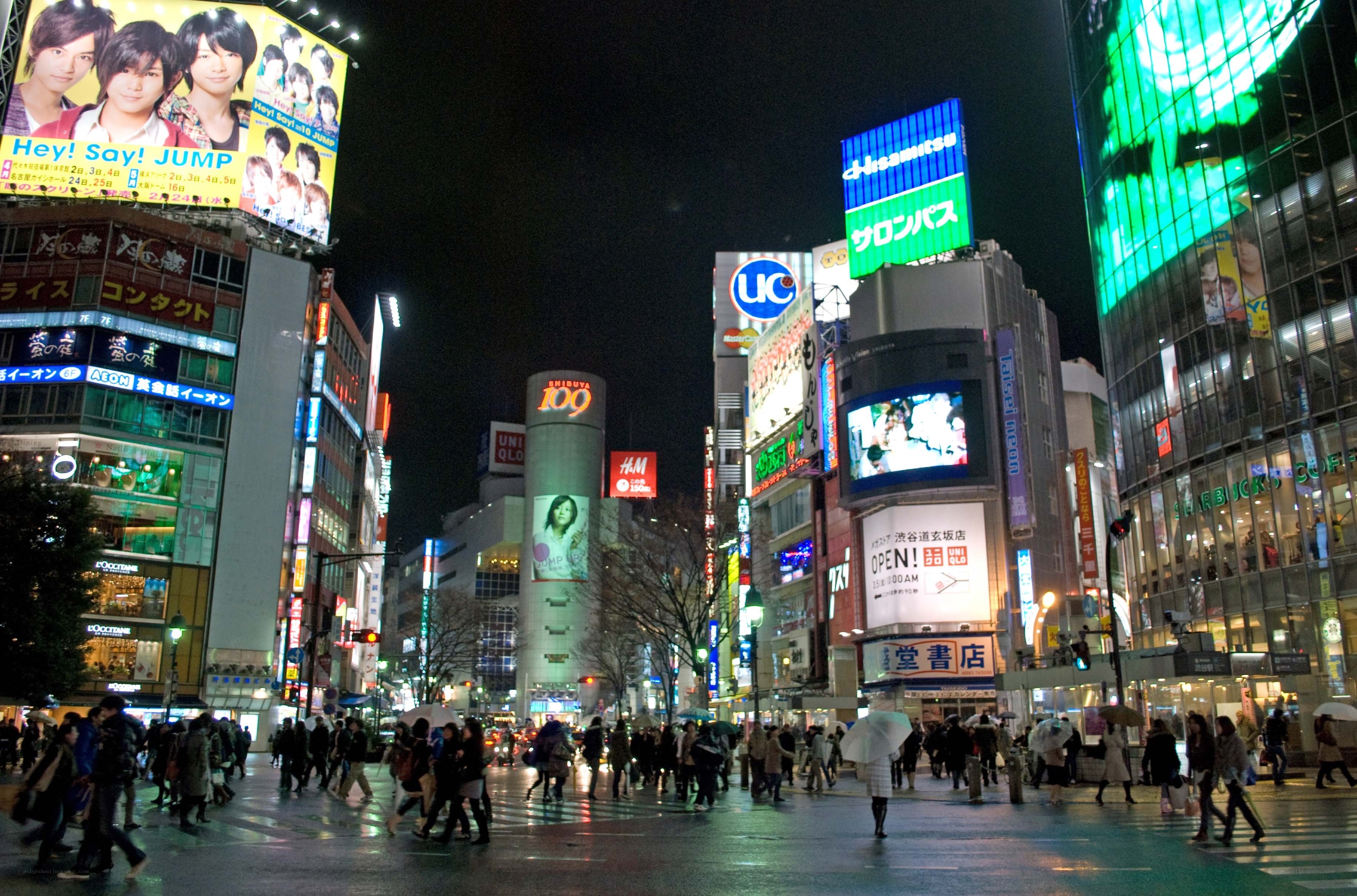 Nighttime in Shibuya Crossing