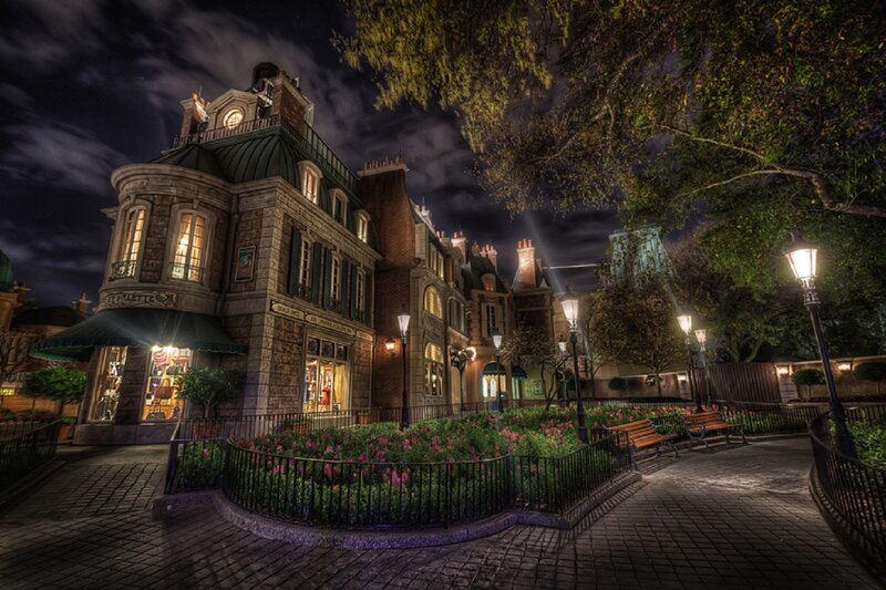 Nighttime Street Scene — Black, Dramatic