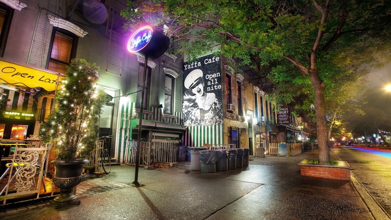 Nighttime Street Scene — Green