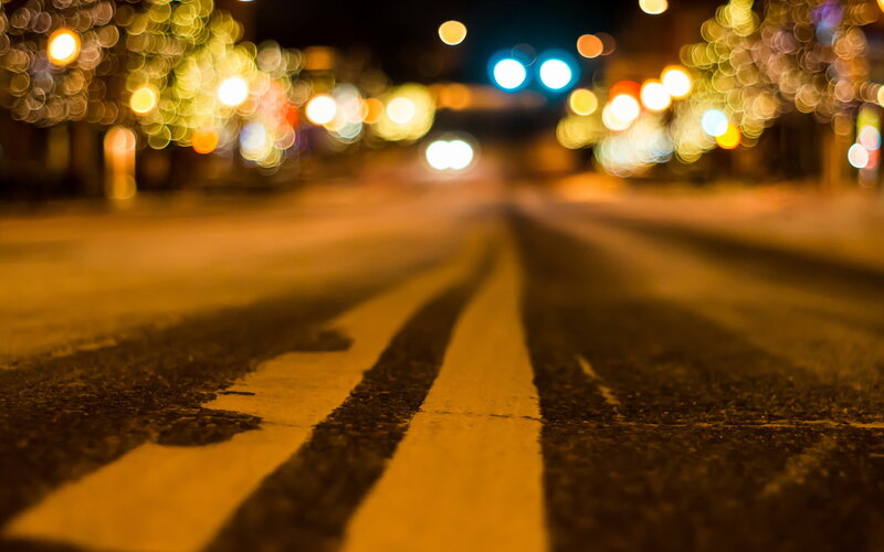 Nighttime Street with Lights — Yellow