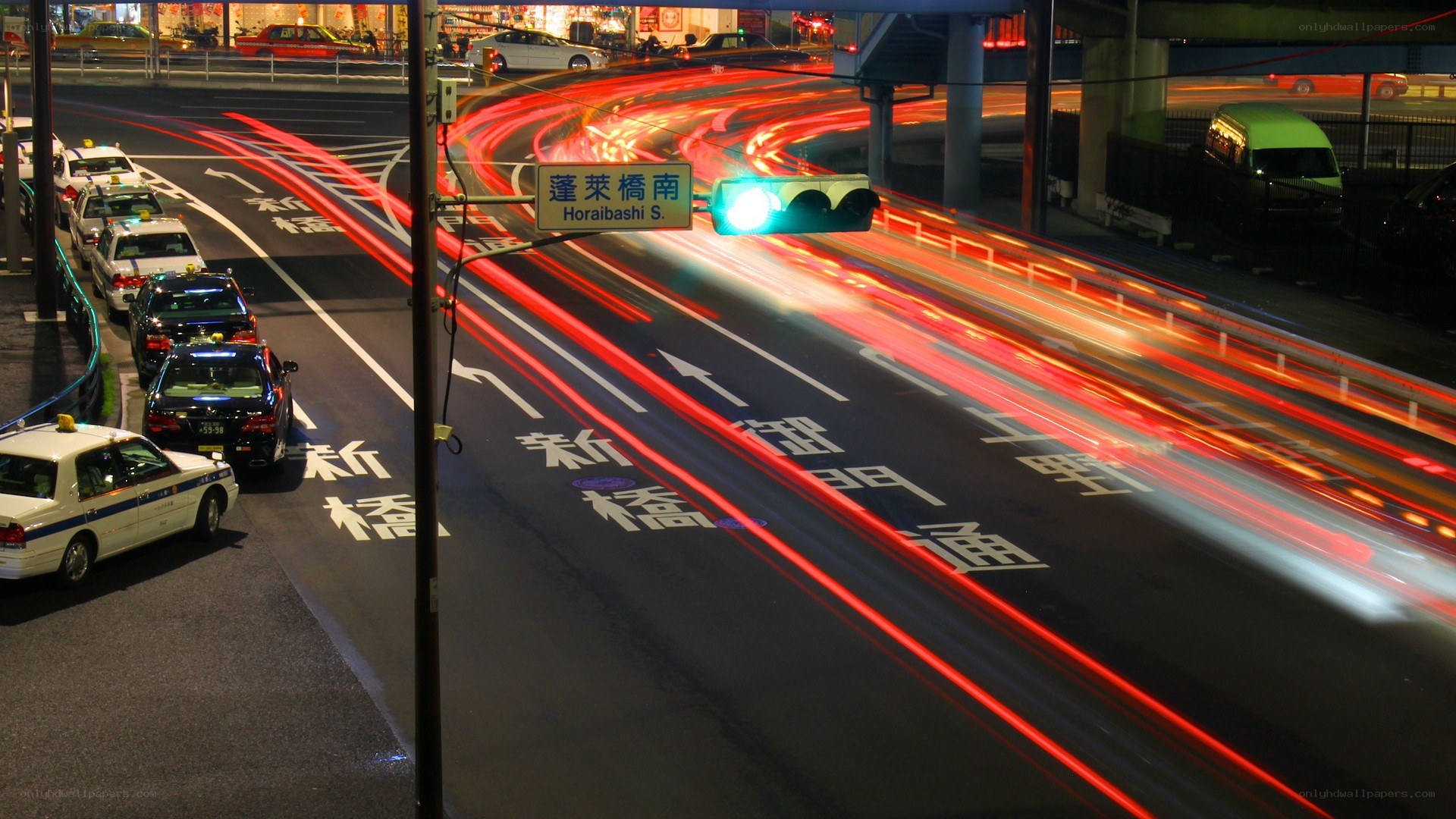 Nighttime traffic at Horaibashi S.