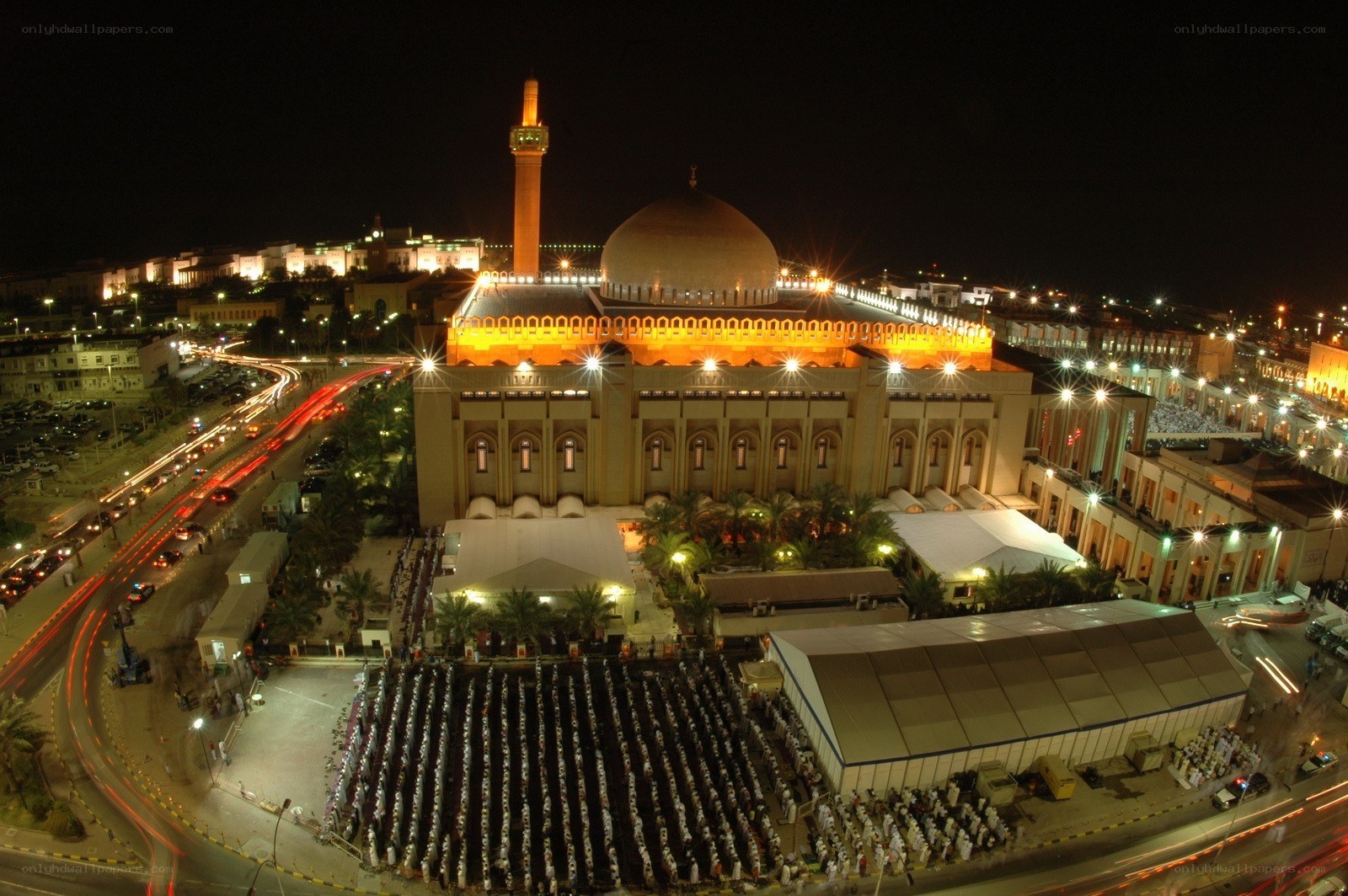 Nighttime view of a mosque