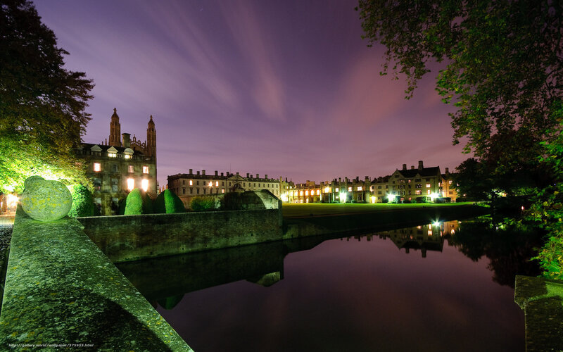 Nighttime view of Cambridge University