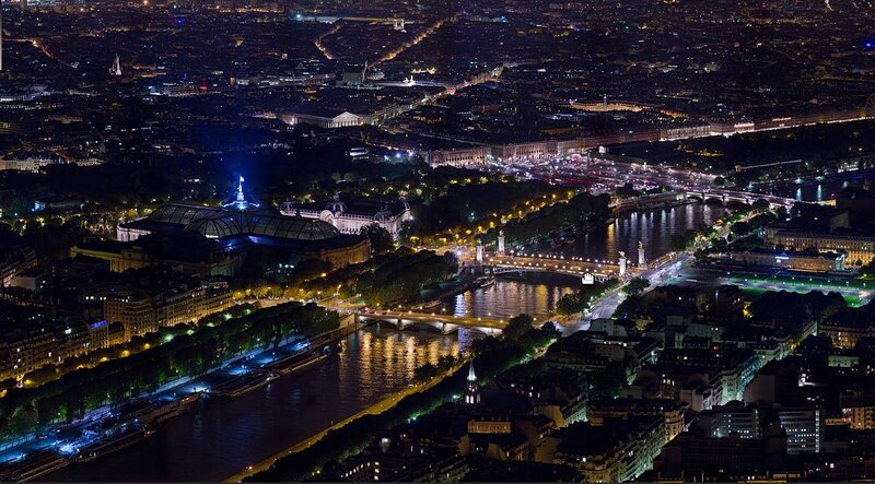 Nighttime View of Paris — Black
