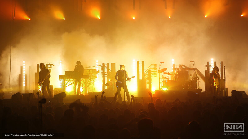 NIN concert performance