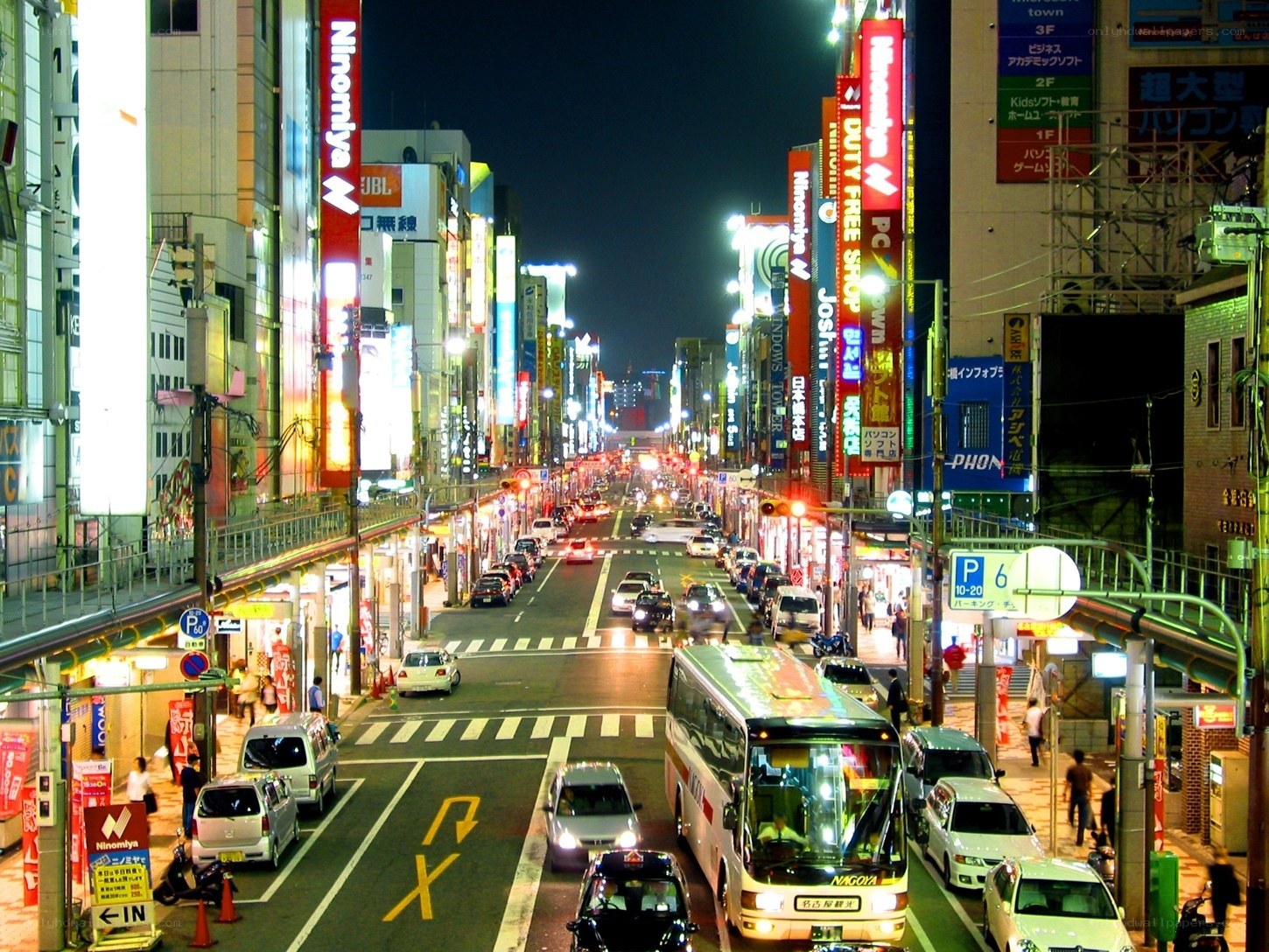 Ninomiyacho street at night