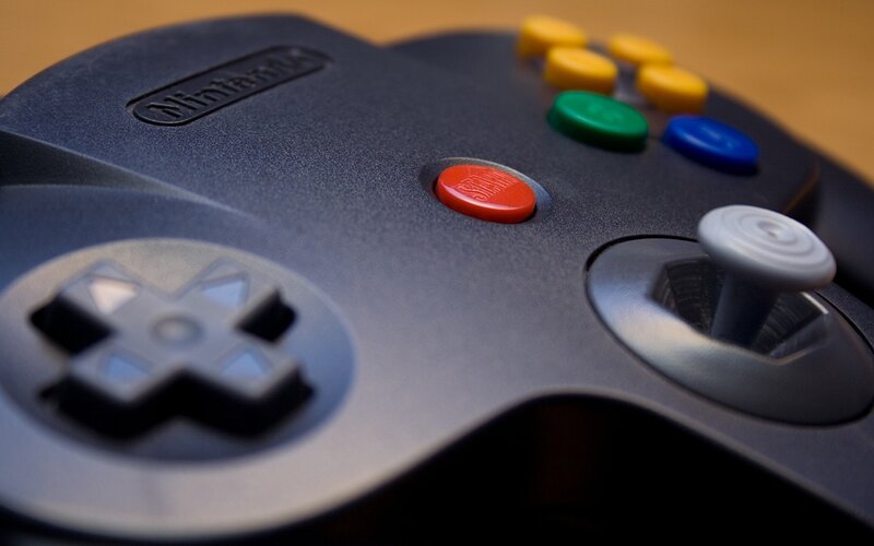 Nintendo 64 Controller — Black, Neutral