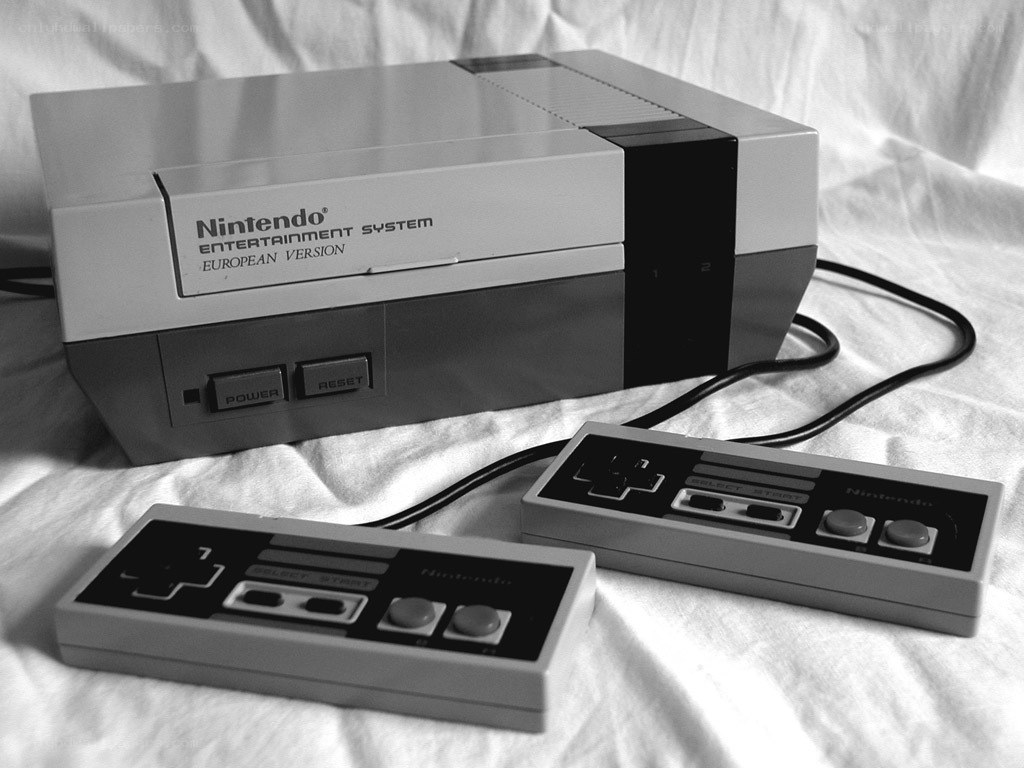 Nintendo NES console and controllers