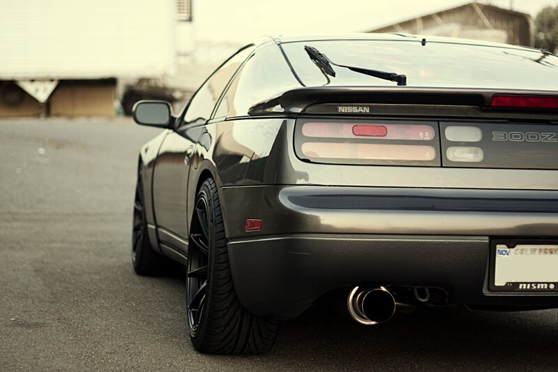 Nissan 300ZX rear view