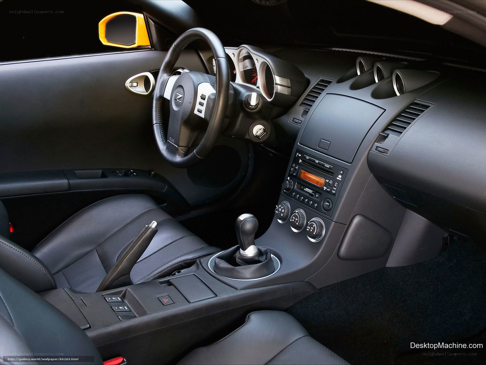 Nissan 350Z interior dashboard