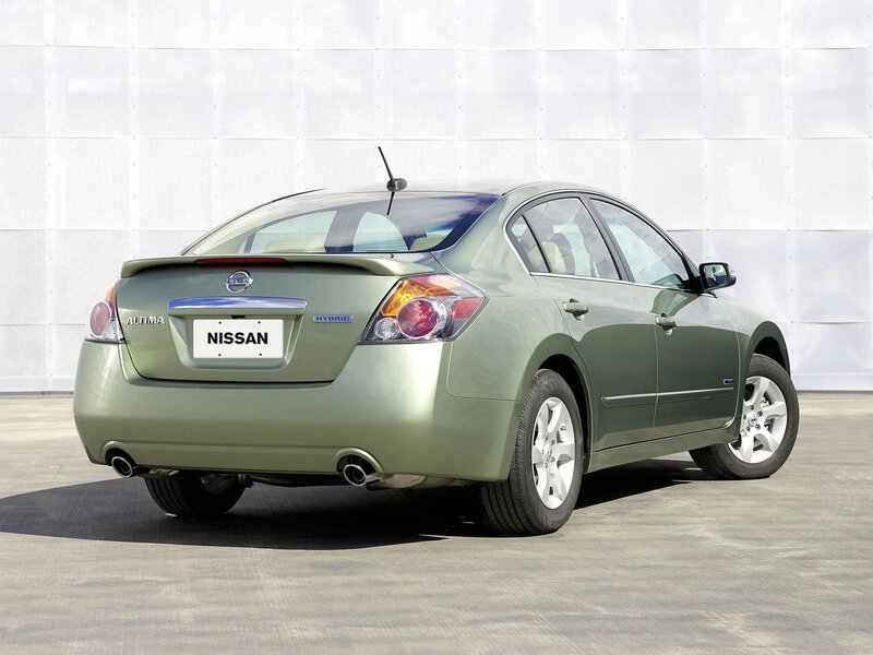Nissan Altima Hybrid rear view