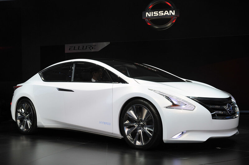 Nissan Ellure Hybrid Concept