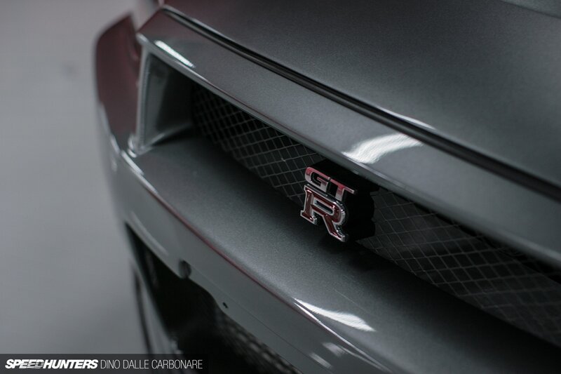 Nissan GT-R Badge — Gray