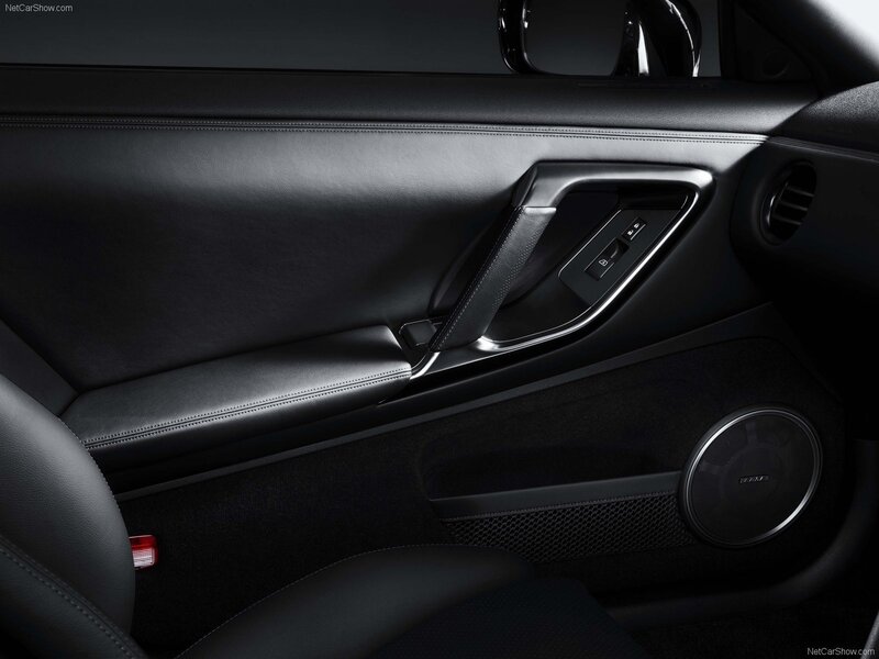 Nissan GT-R interior door panel