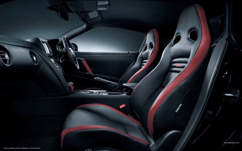 Nissan GT-R interior