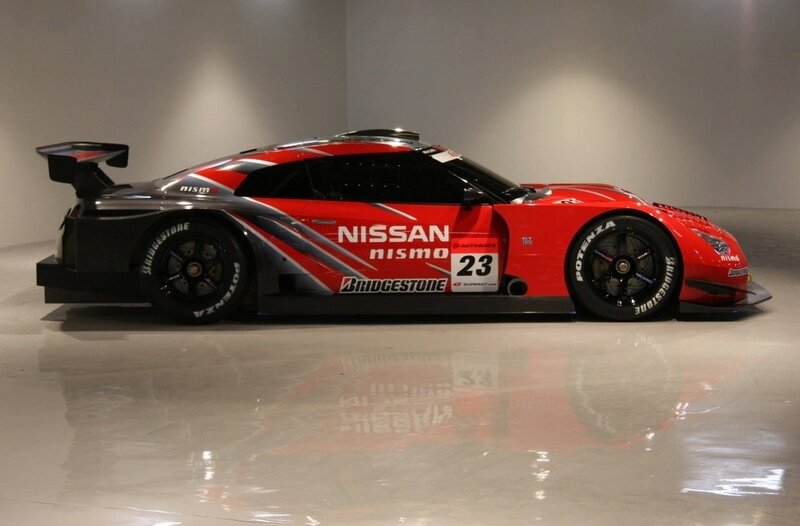 Nissan GT-R Nismo race car