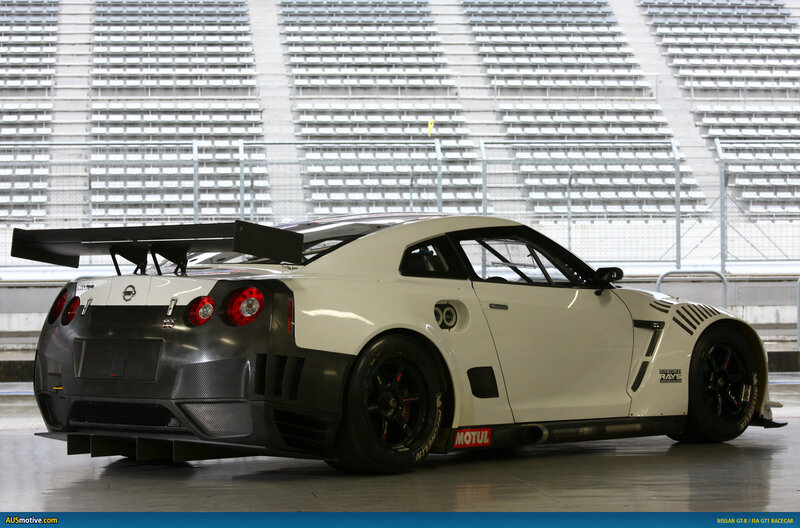 Nissan GT-R race car