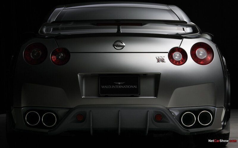 Nissan GT-R rear view