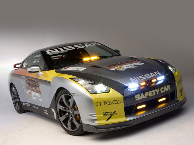 Nissan GT-R safety car
