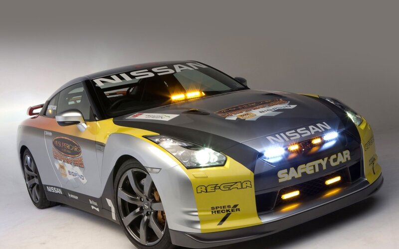 Nissan GT-R safety car