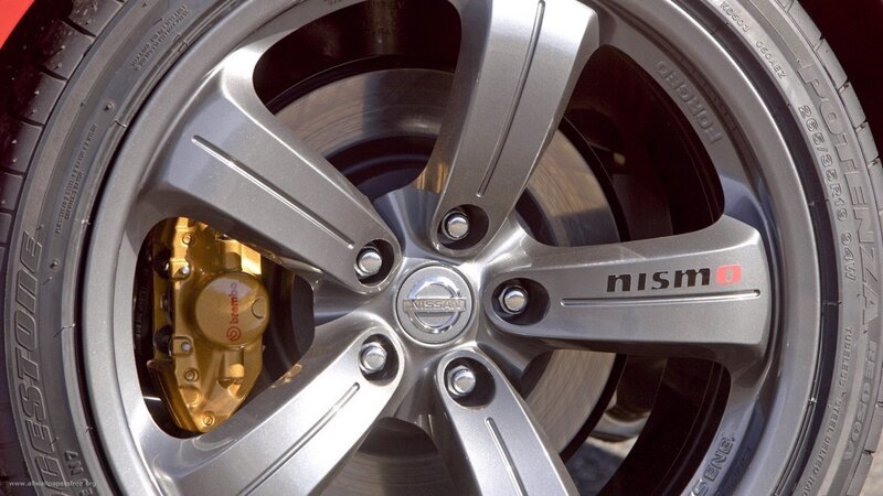 Nissan Nismo wheel close-up