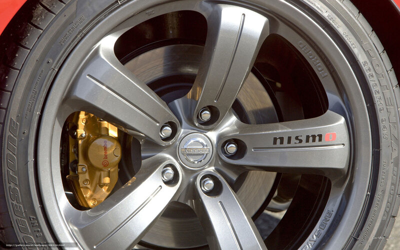 Nissan Nismo wheel close-up
