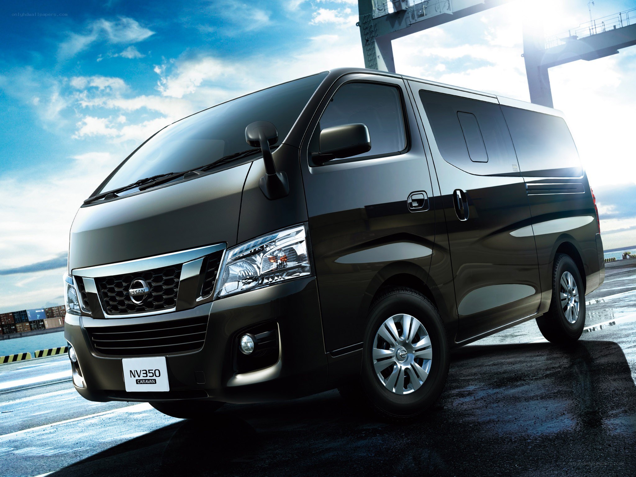 Nissan NV350 Caravan van