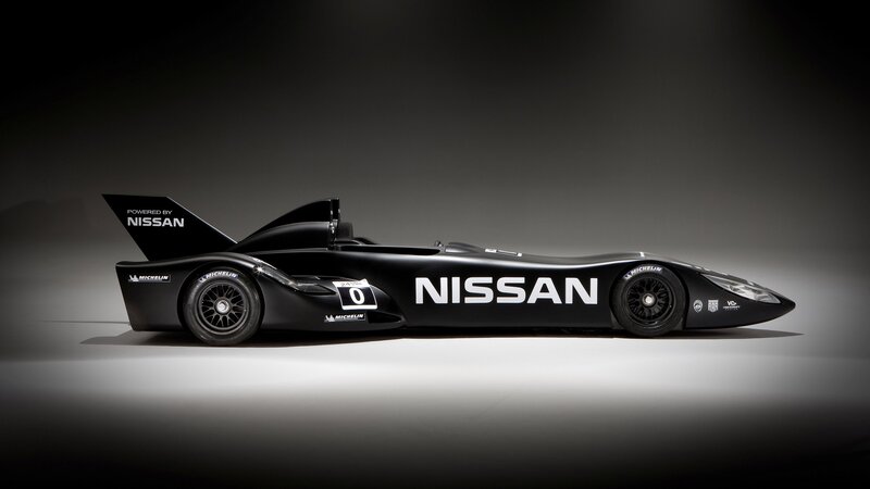 Nissan race car side profile